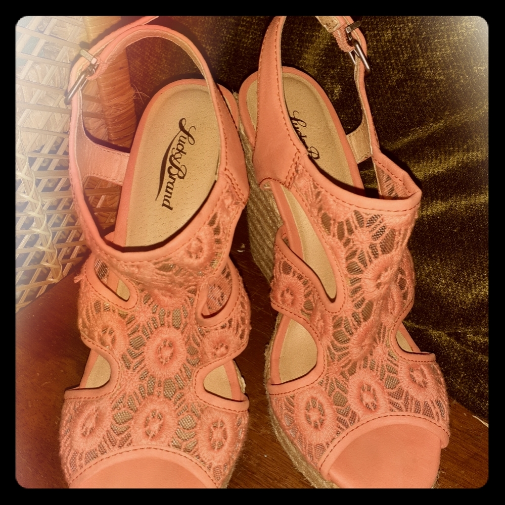 Womens shoes
